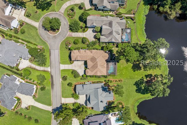 6 Attleboro Pl, Bluffton, SC 29910