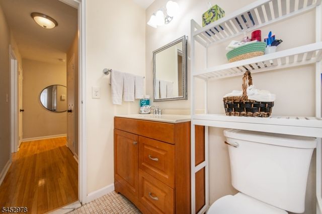 605 Grove St 3, Clifton City, NJ 07013