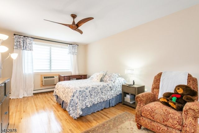 605 Grove St 3, Clifton City, NJ 07013