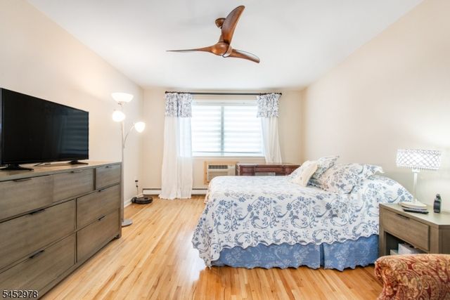 605 Grove St 3, Clifton City, NJ 07013