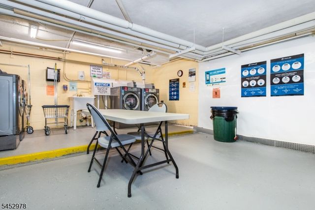 605 Grove St 3, Clifton City, NJ 07013