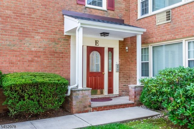 605 Grove St 3, Clifton City, NJ 07013