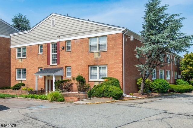 605 Grove St 3, Clifton City, NJ 07013