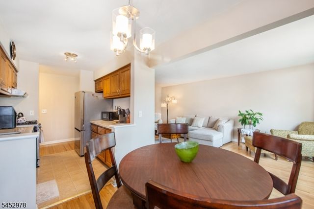 605 Grove St 3, Clifton City, NJ 07013