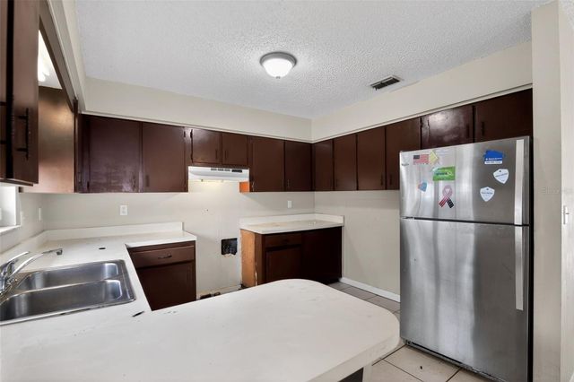 6 SPRING LANE WAY, Ocala, FL 34472