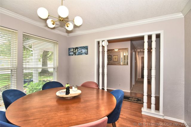 1209 Oakwood Drive, Broken Arrow, OK 74011