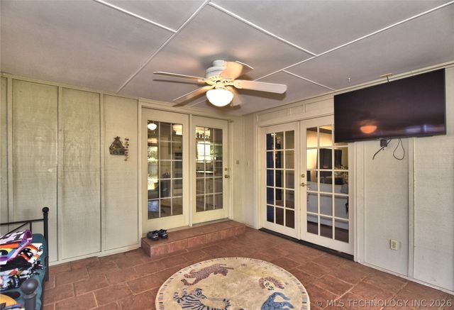 1209 Oakwood Drive, Broken Arrow, OK 74011