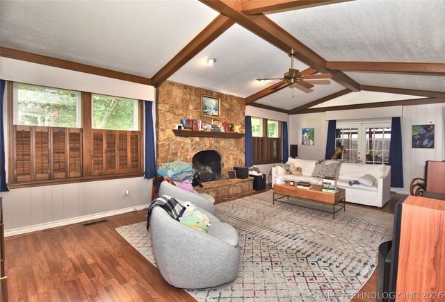 1209 Oakwood Drive, Broken Arrow, OK 74011