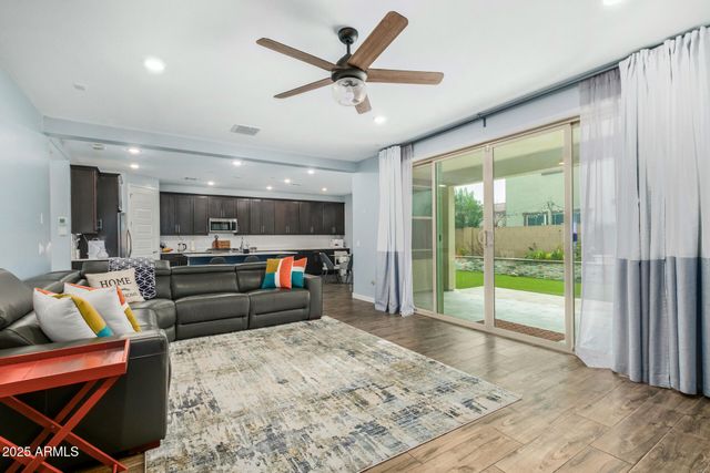 1171 E ARMSTRONG Way, Chandler, AZ 85286