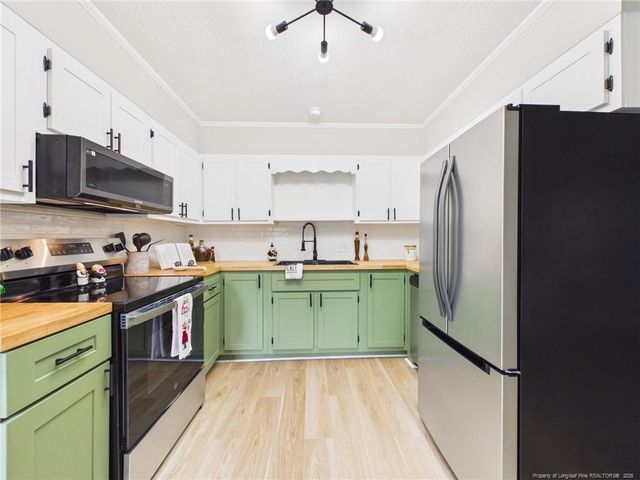 295 Appaloosa Drive, Spring Lake, NC 28390