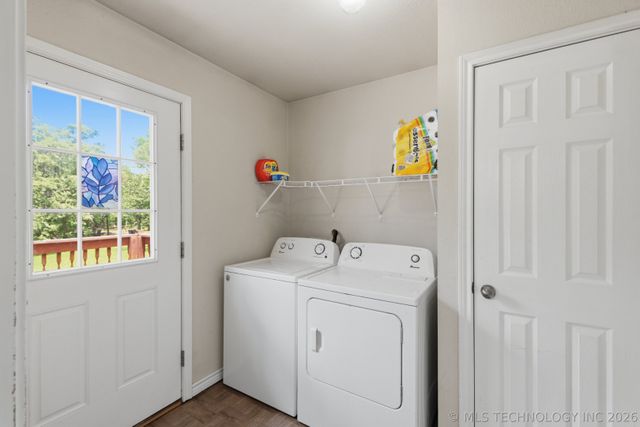26433 W 41st Street S, Sand Springs, OK 74063