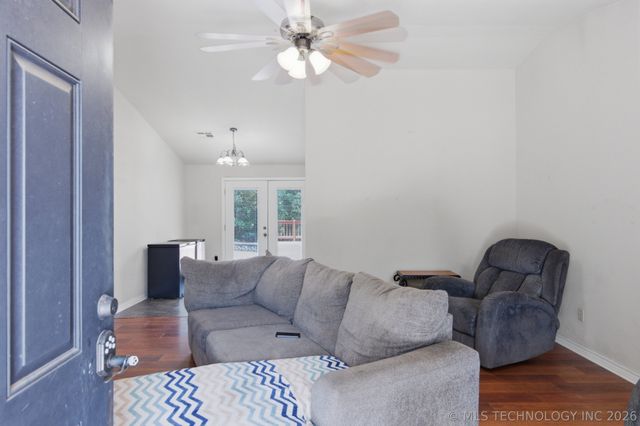 26433 W 41st Street S, Sand Springs, OK 74063