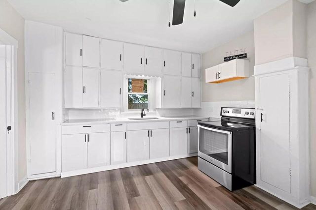 217 MILL STREET, Oshkosh, WI 54901