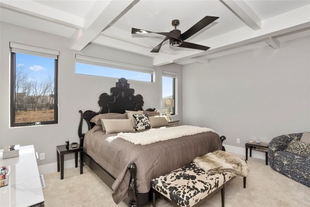 3665 NW 177th Court, Clive, IA 50325