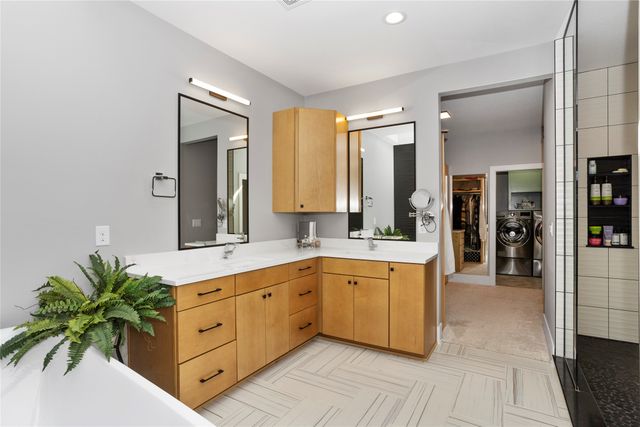 3665 NW 177th Court, Clive, IA 50325