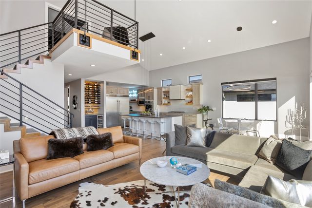 3665 NW 177th Court, Clive, IA 50325