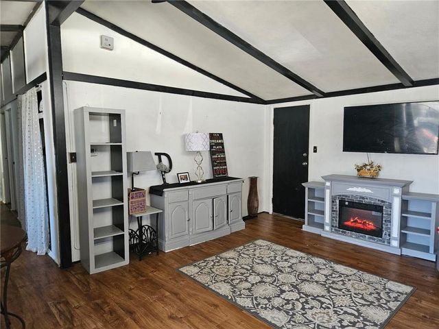 94 11th Street, Chillicothe, MO 64601