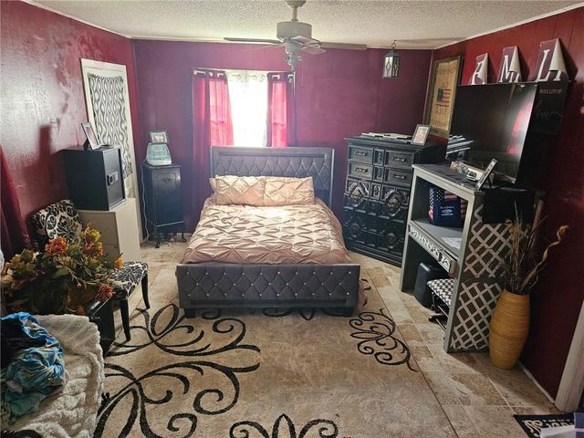 94 11th Street, Chillicothe, MO 64601