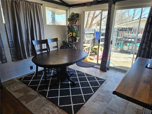 94 11th Street, Chillicothe, MO 64601