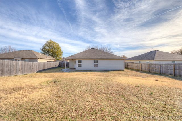 7300 S Gardenia Avenue, Broken Arrow, OK 74011