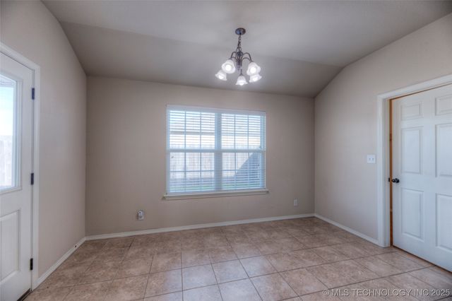 7300 S Gardenia Avenue, Broken Arrow, OK 74011