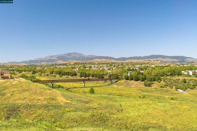 1195 Trumpet Vine Ln, San Ramon, CA 94582