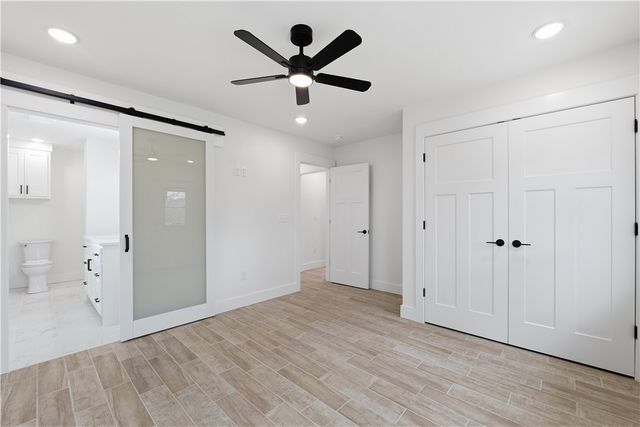 504 4th Ave NE, Gravette, AR 72736