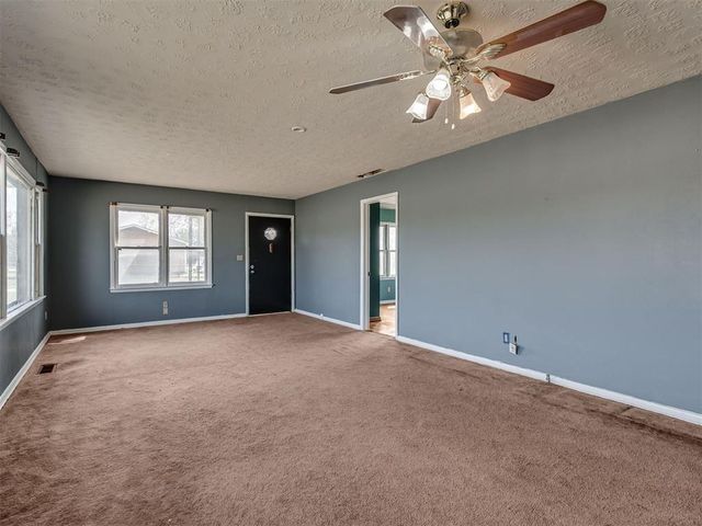10050 E Maguire Road, Noble, OK 73068