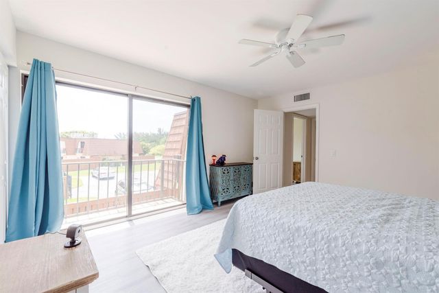 3900 County Line Road 21A, Tequesta, FL 33469