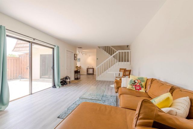 3900 County Line Road 21A, Tequesta, FL 33469