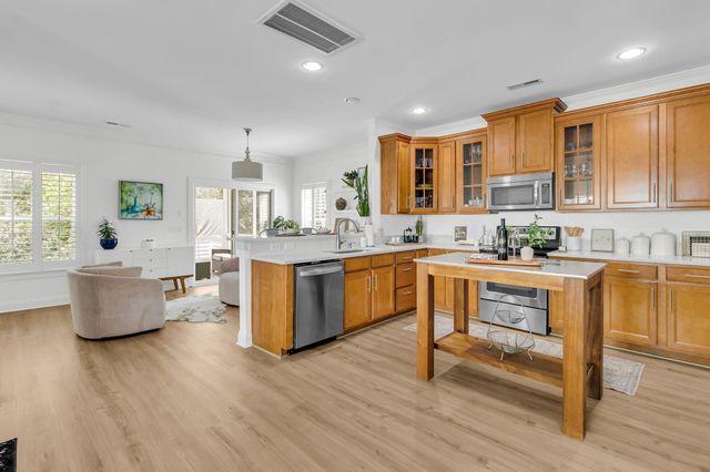 485 Sanders Farm Lane, Wando, SC 29492