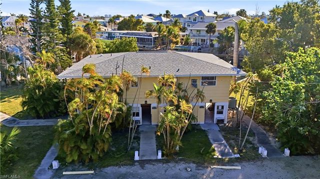 75 Mound RD, Fort Myers Beach, FL 33931
