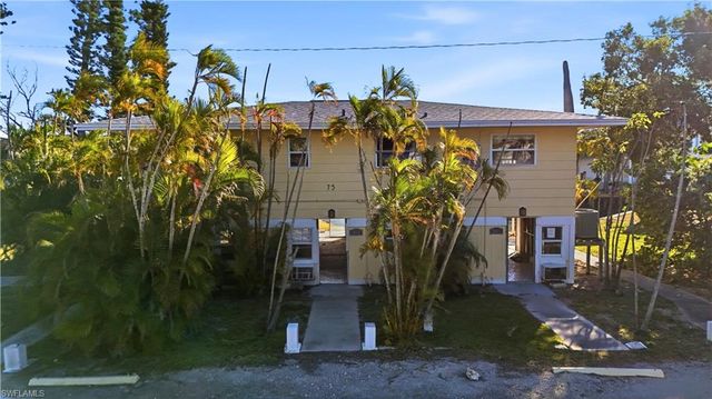 75 Mound RD, Fort Myers Beach, FL 33931