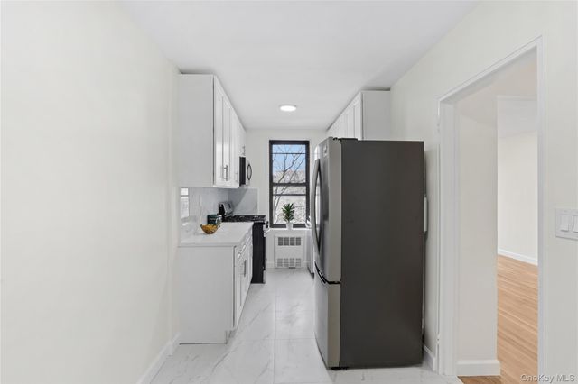 33-04 Junction Blvd 4p, Jackson Heights, NY 11372