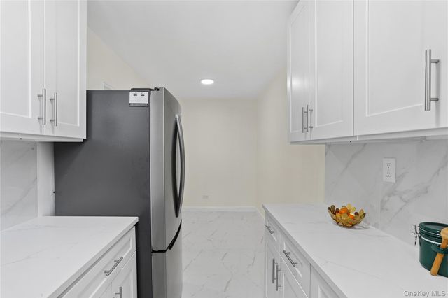 33-04 Junction Blvd 4p, Jackson Heights, NY 11372