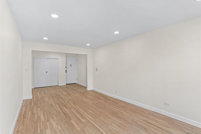 33-04 Junction Blvd 4p, Jackson Heights, NY 11372