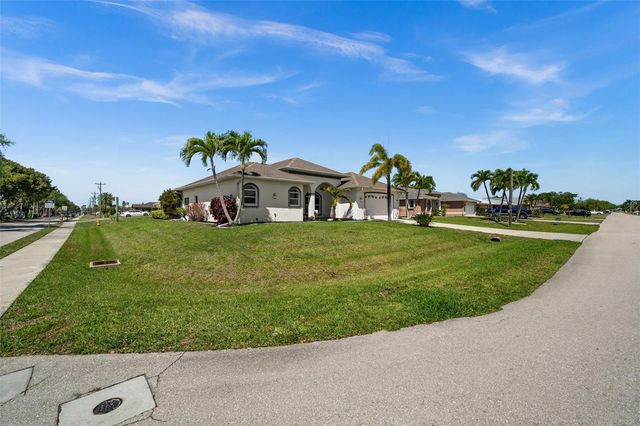 410 SE 20TH COURT, Cape Coral, FL 33990