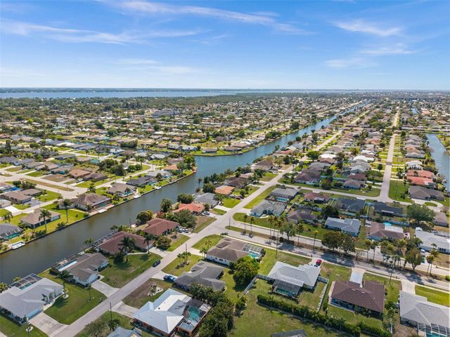 410 SE 20TH COURT, Cape Coral, FL 33990