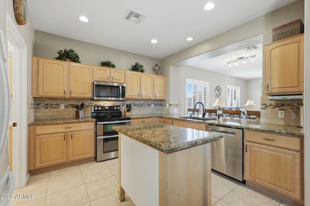 10729 E LAZY DOC Court, Gold Canyon, AZ 85118