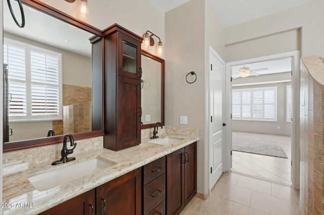 10729 E LAZY DOC Court, Gold Canyon, AZ 85118