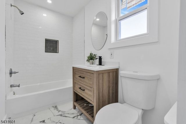 288 Harrison St, Nutley Twp., NJ 07110