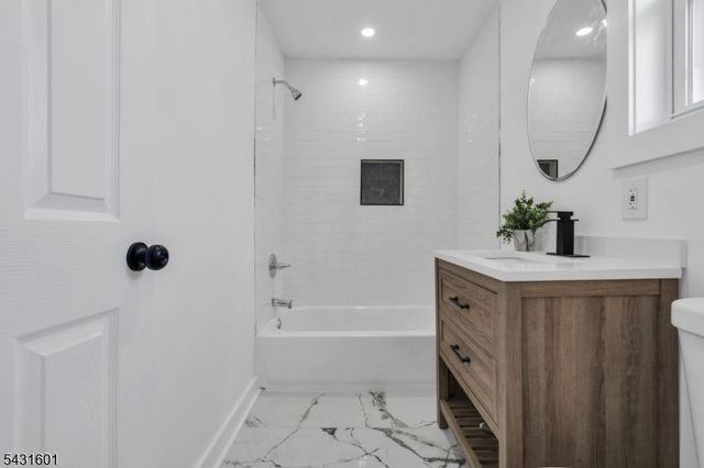 288 Harrison St, Nutley Twp., NJ 07110