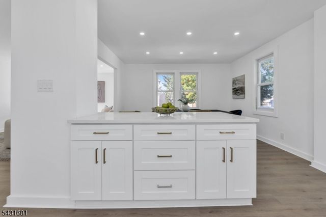 288 Harrison St, Nutley Twp., NJ 07110