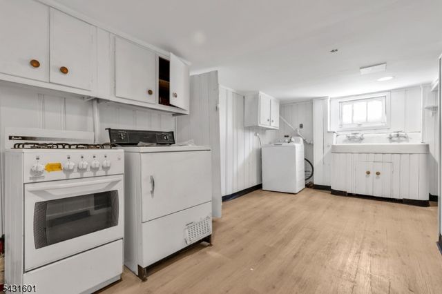 288 Harrison St, Nutley Twp., NJ 07110