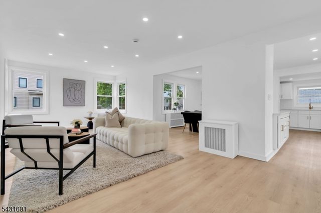 288 Harrison St, Nutley Twp., NJ 07110