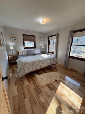 132 Hurd Road, Canton, NC 28716