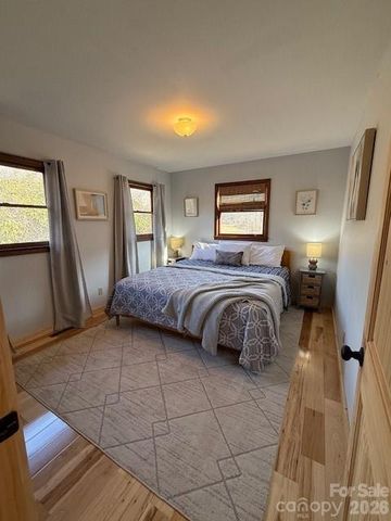 132 Hurd Road, Canton, NC 28716