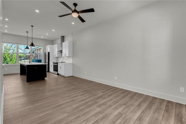 152 Chestnut Circle, Atlanta, GA 30342