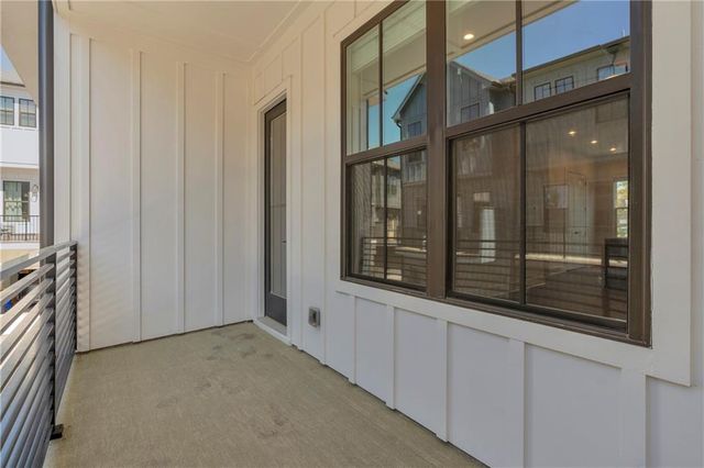 152 Chestnut Circle, Atlanta, GA 30342