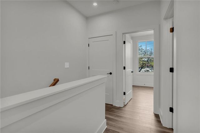 152 Chestnut Circle, Atlanta, GA 30342